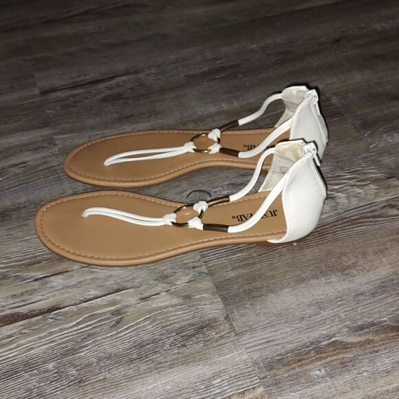JustFab Jaroya white Tstrap sandals Sz 7.5 - Picture 3 of 5